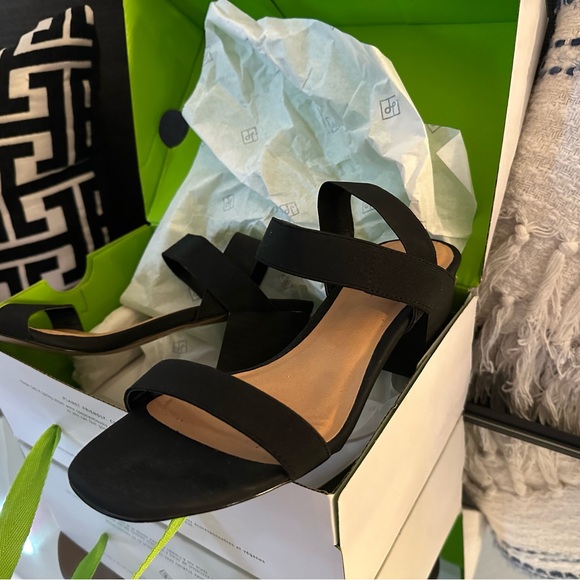 NIB NEW IN BOX! Nordstrom Call it Spring Black Stalaya Block Heel Sandals 8 - Picture 9 of 15